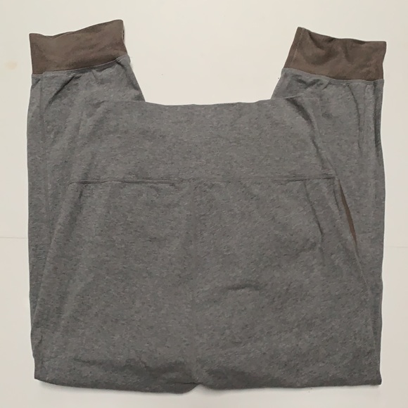 🍋 Lululemon Grey Joggers pants 25” - Picture 4 of 6